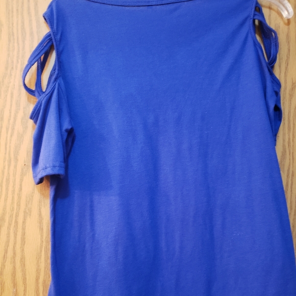 Beautiful, royal blue, cold shoulder blouse with "Faith" on front. Like new. - Picture 4 of 5